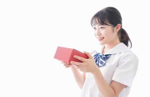 女性から靴を贈るときの意味とポイント