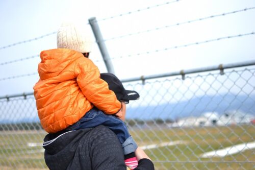 親に買ってもらったものを売ることの心理的な影響